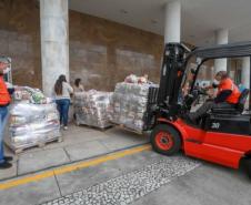 A edição 2021 da campanha Cesta Solidária Paraná, encerrada na terça-feira (06), conseguiu arrecadar mais de 200 toneladas de alimentos. Foto Gilson abreu/AEN