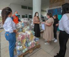 A edição 2021 da campanha Cesta Solidária Paraná, encerrada na terça-feira (06), conseguiu arrecadar mais de 200 toneladas de alimentos. Foto Gilson abreu/AEN